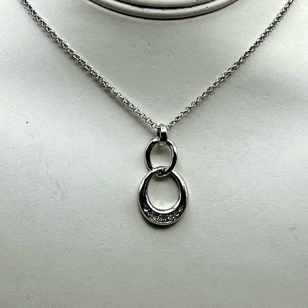 Elegant Silver Tone Pave Crystal Interlocking Circle Pendant Necklace